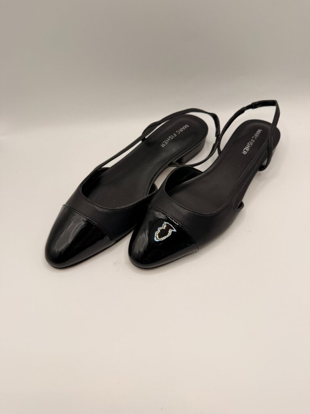 Marc Fisher Women Dela Leather Cap Toe Slingback Flat Sz 7.5 M